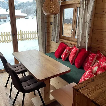 Chaleny - Erste Tiny House Im Zillertal ハインツェンベルク